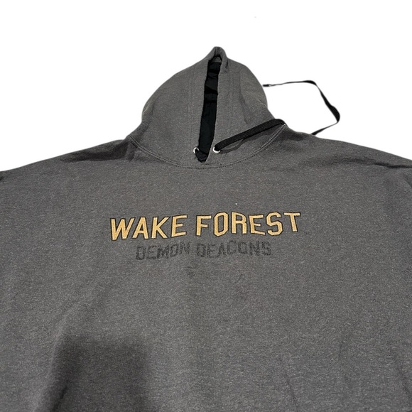 Men’s Dark Gray Wake Forest Demon Deacons Hooded Sweatshirt - Picture 3 of 5